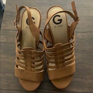 Brown high heels with platform!